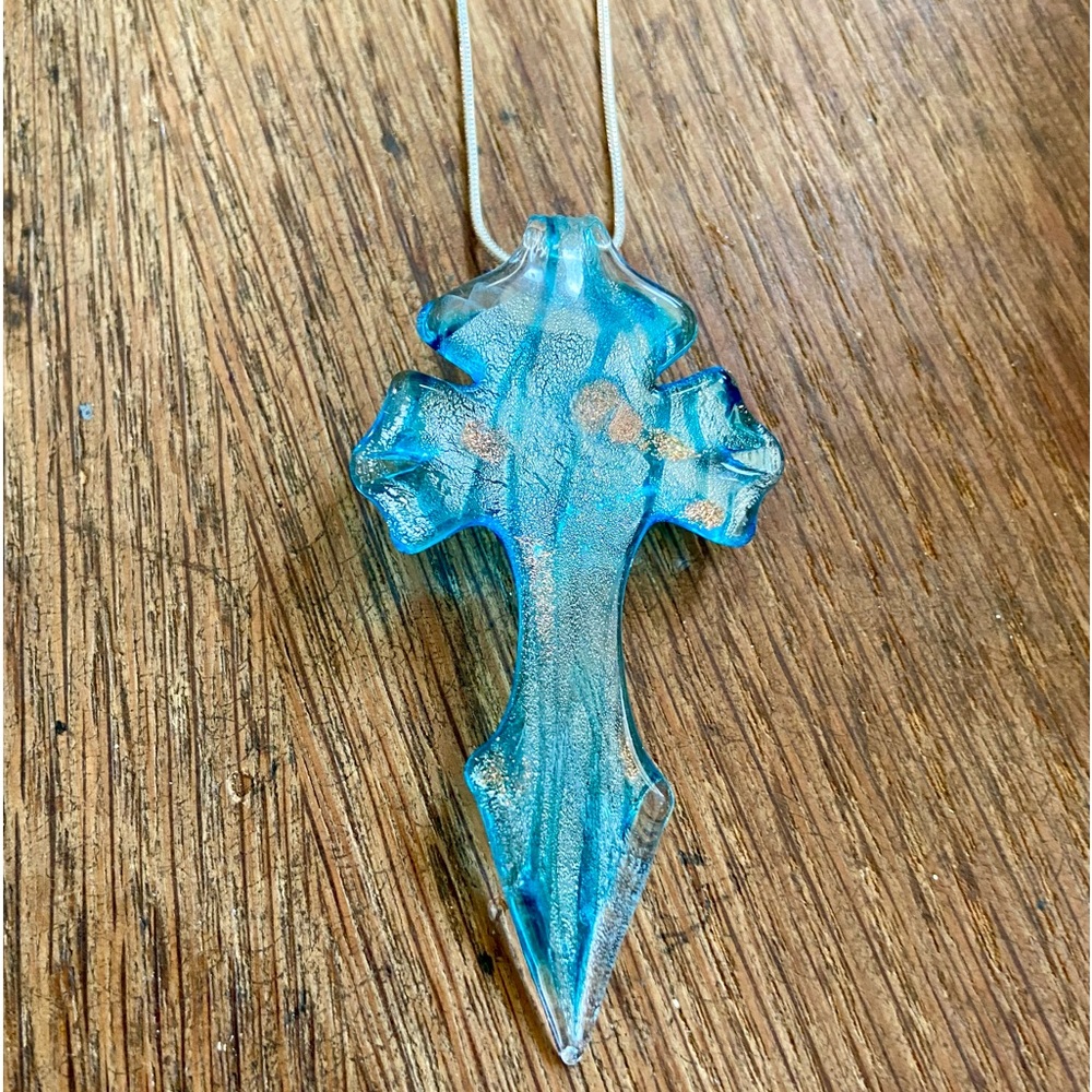 Lampwork glass cross necklace NWOT